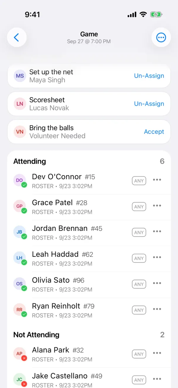 BenchApp game screen showing who is in, out, and yet to reply